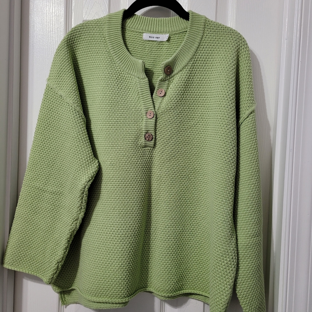 NWOT Mod Ref from Clad and Cloth Eliza Sweater Set, size small, light green